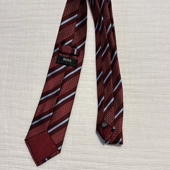 🇮🇹 Men’s Hugo Boss Tie 🇮🇹 - Picture 2 of 4